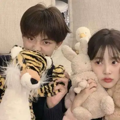 qq情头像情侣双人两张让人羡慕的唯美情侣高清图片大全