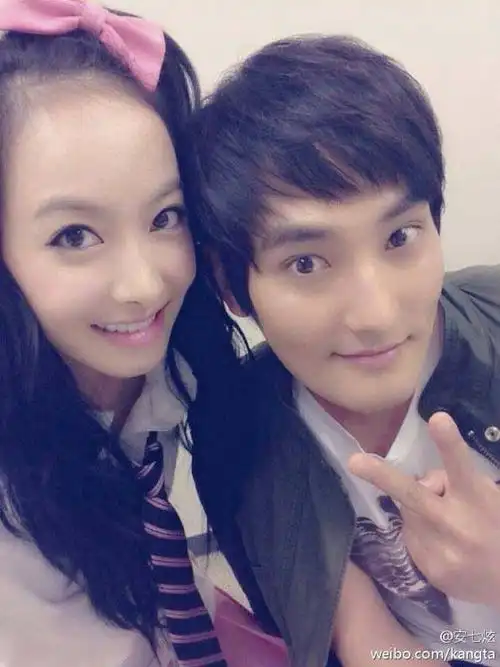 exo鹿晗尼坤韩庚super junior 盘点和宋茜合影的美男子们(组图) (10)