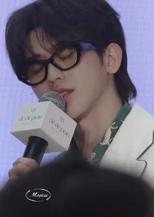 可爱小99,实在可口  #蔡徐坤#ride or die -蔡徐坤