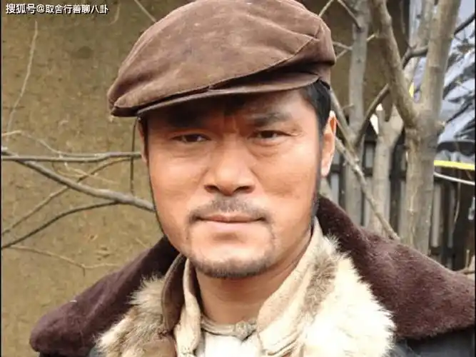 原创铁道英雄老洪的扮演者张子健被吐槽张涵予能否超越赵恒煊