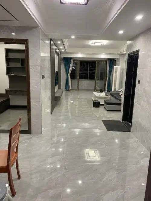 出租万城花园三房一厅装修全配套