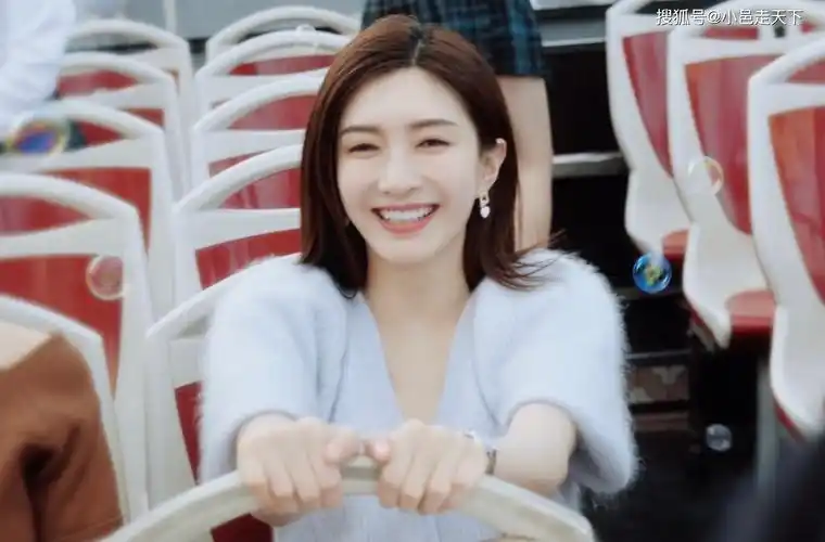 江疏影彩色梦幻泡泡写真