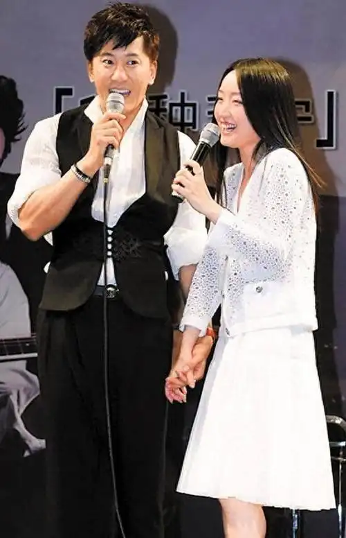 他8次上春晚作死入狱今54岁无人问津昔日老搭档也断了联系