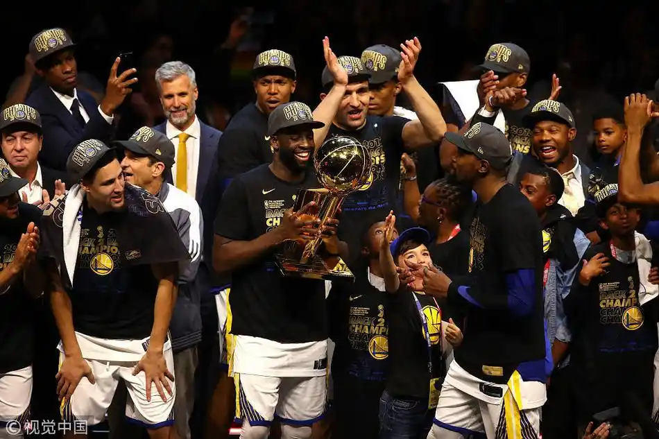 勇士总冠军颁奖礼 杜兰特总决赛mvp_高清图集_新浪网