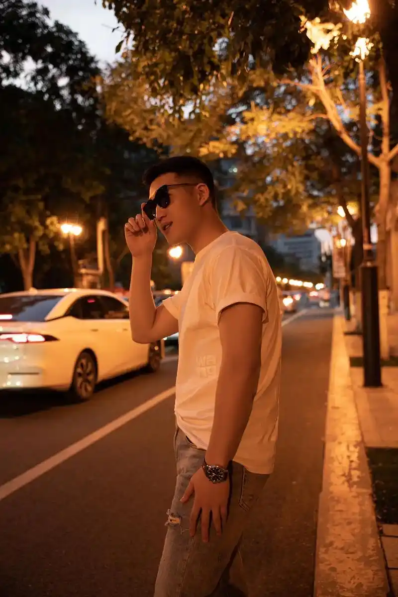 青春不复存在 老男孩.#185大帅哥 #痞帅 #普通男孩 # - 抖音