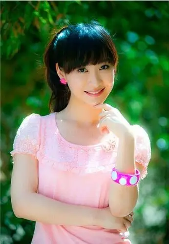 日前正在西安热拍,该片汇集了陶昕然,姜超(微博),陈创等多位内地年轻