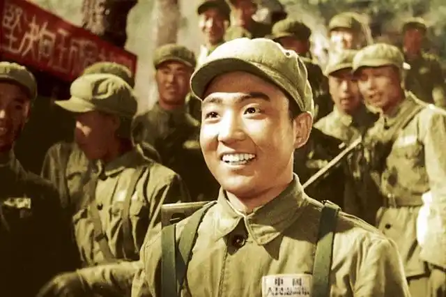 再现英雄色彩,电影《英雄儿女》,你没见过的彩色剧照版