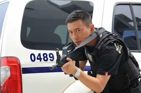 《特警》硬汉情长 任天野徐洪浩遇危机