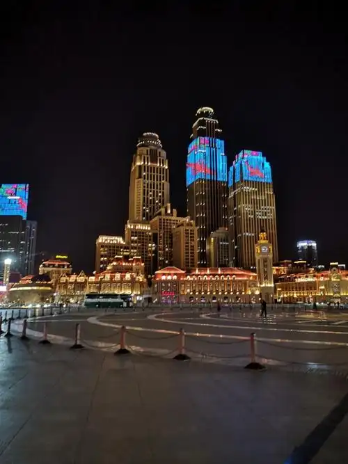 美丽的天津站夜景