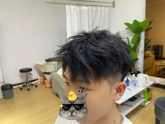 男士发型屋  #摩根烫  三七分#男生去哪儿剪头发