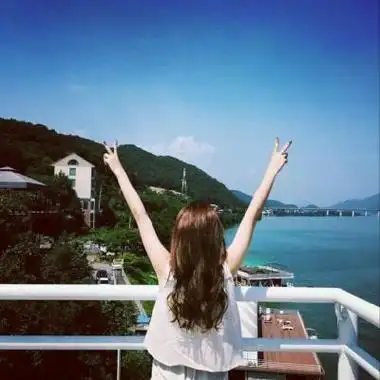 头像女生简单气质背影高清有意境的简单女生背影头像