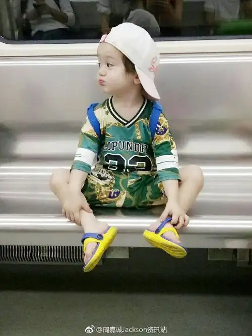 jackson周嘉诚#真是长大了!越来越帅了,.