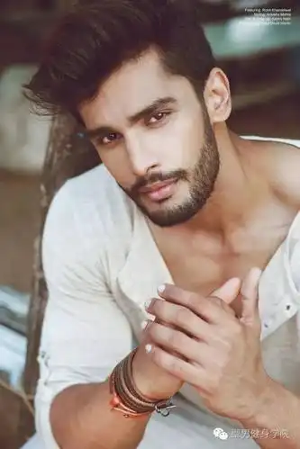 超高颜值,让女人们尖叫换老公的2016年世界先生rohit khandelwal