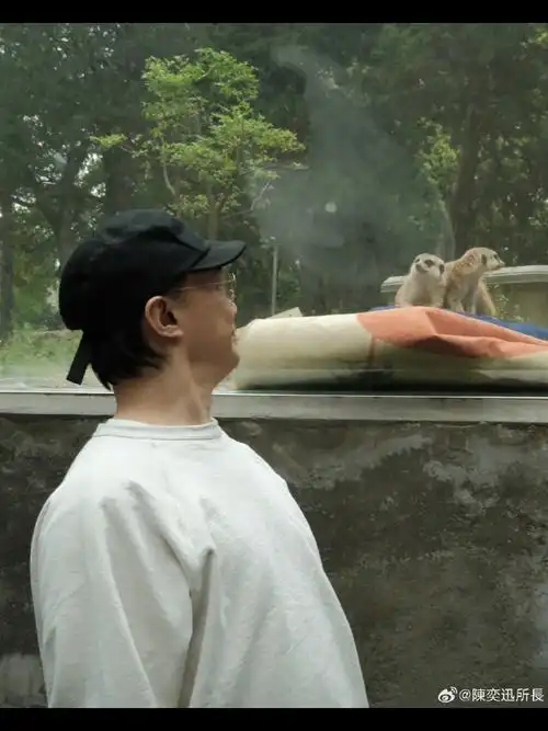 陈奕迅给大家拜个早年