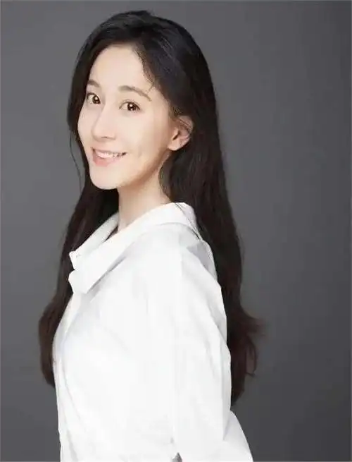 体操女王张豆豆:因挺胸照爆火,坚持不进娱乐圈,和孙杨大秀恩爱