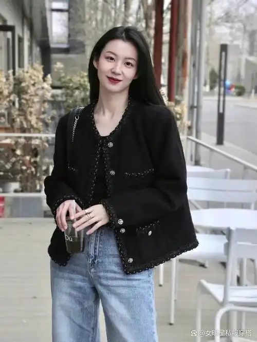 被沈梦辰最新街拍惊艳了!小香风 牛仔裤,精致又时髦