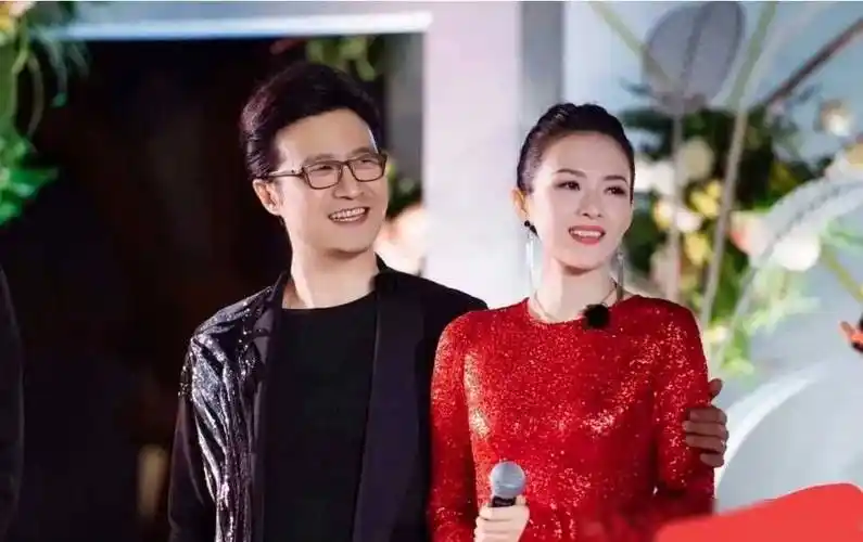 汪峰与新女友竟相差16岁,身高还超过他,看来有代沟了_章子怡_感情