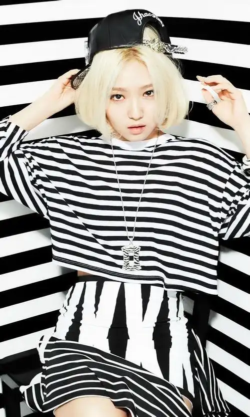 李玟暎 minying li的图片