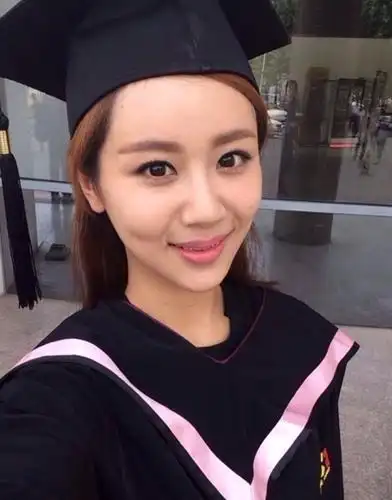 杨紫毕业照,郑爽毕业照,看到肖战的毕业照:判若两人