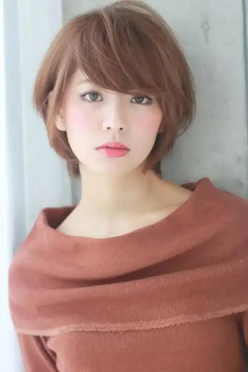 女生日系休闲短发做一个自然系的知性女孩