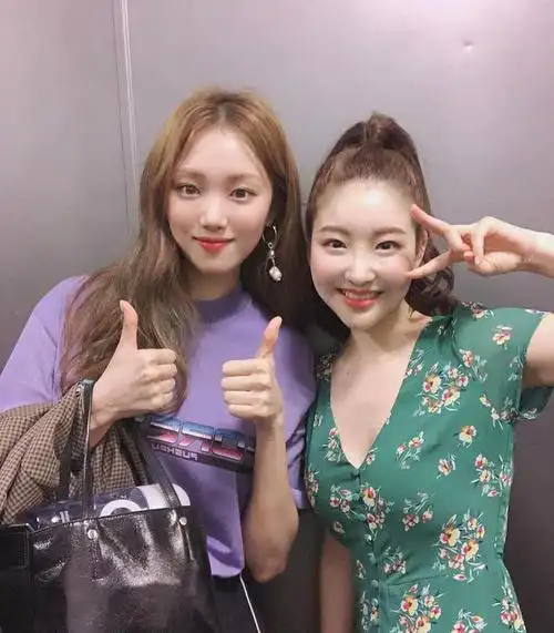 他人镜头下的李圣经气质优势被凸显