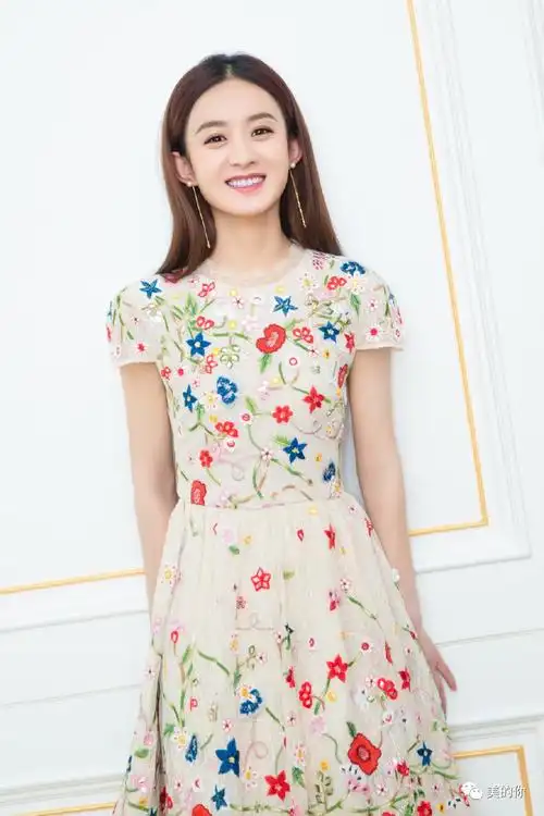 赵丽颖包子脸不见了?颖宝教你适合圆脸的发型(17)