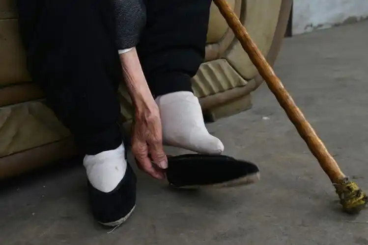 【最后的"三寸金莲"】