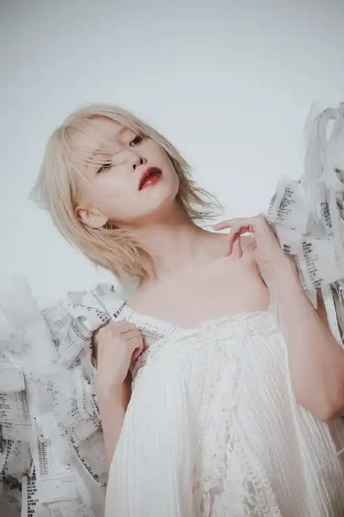 李知恩超话7015#iu新歌#  240220 iu李知恩 [the winning] 拍摄