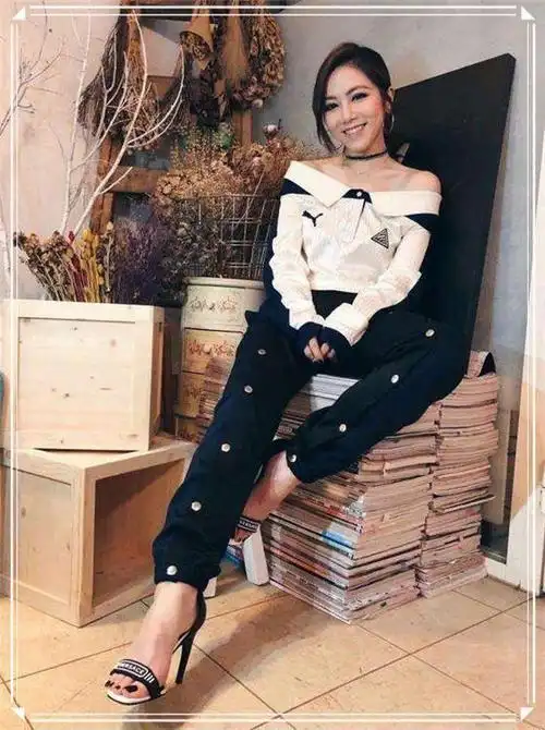 邓紫棋强势回归再穿驴蹄鞋美出天际看到她的神操作我服了