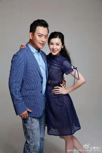 28岁嫁大8岁二婚演员,3年生下一儿一女,今33岁就不拍戏了_甄锡