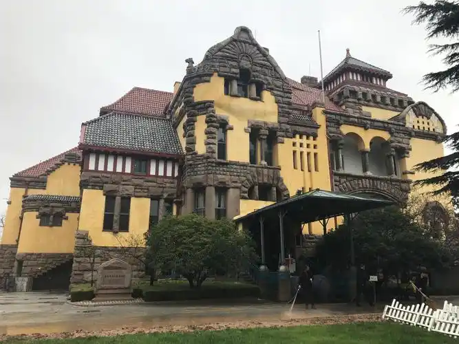 青岛德国总督楼旧址博物馆(青岛迎宾馆)