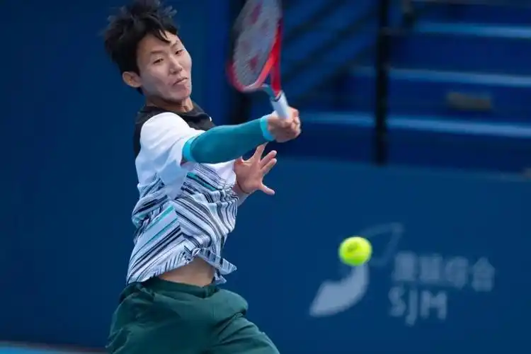 崔杰,周意资格赛首轮即败北,中国男网走向辉煌路还长_腾讯新闻