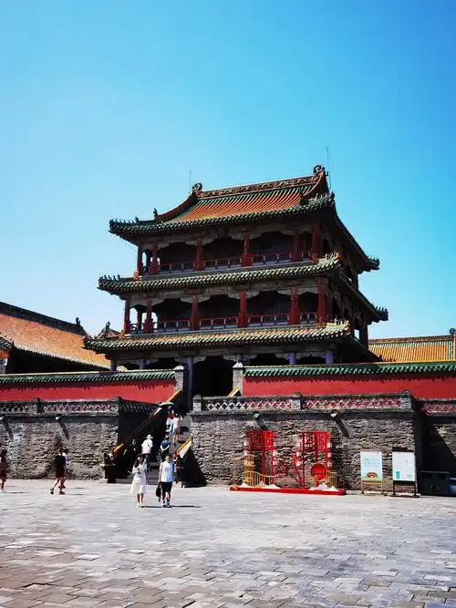 沈阳故宫又称盛京故宫满满的历史感气势巍峨富丽堂皇仍具王者风范