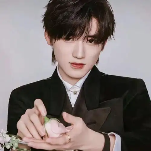 壁纸头像写真宋亚轩时代少年团赞评论更多所有评论你也来说些什么吧