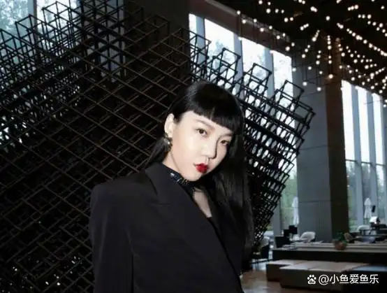 吴莫愁投身慈善因照料患病母亲退出娱乐圈现在复出后怎么样了