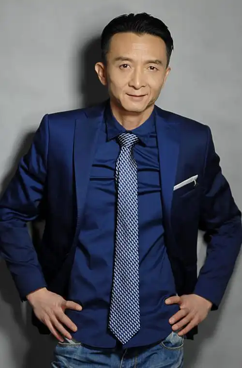 花红花火火热开拍刘波颠覆形象扮土匪