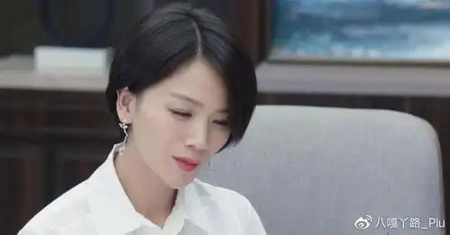 就像陈思诚,大家都知道,陈思诚的妻子是女演员佟丽娅,一位新疆美女