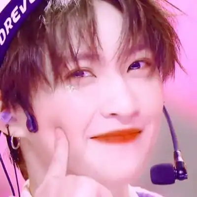 林凡《有点甜》舞台自截自调滤镜头像可当头像,禁止二改二传私我,谢谢