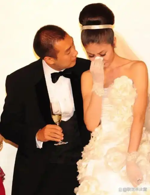 记者喜欢和她聊天钟嘉欣感谢她谁能想到陈慧琳也是搞笑女