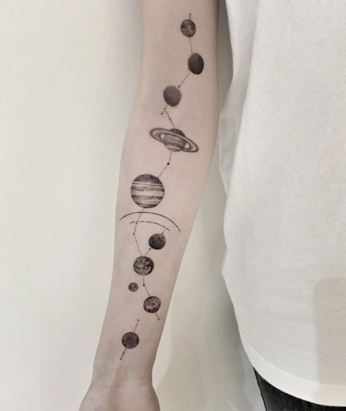 2020最新男女宇宙星球系列纹身图片大全31