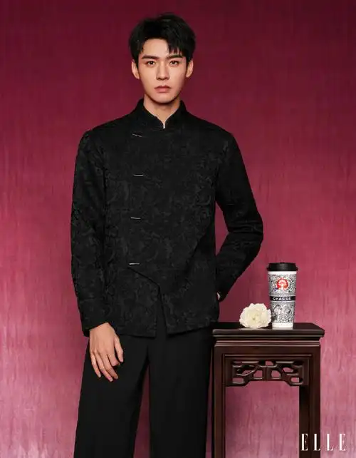 应援色起名字——霁风蓝    我现在回头看,都很惊讶那时20来岁的龚俊