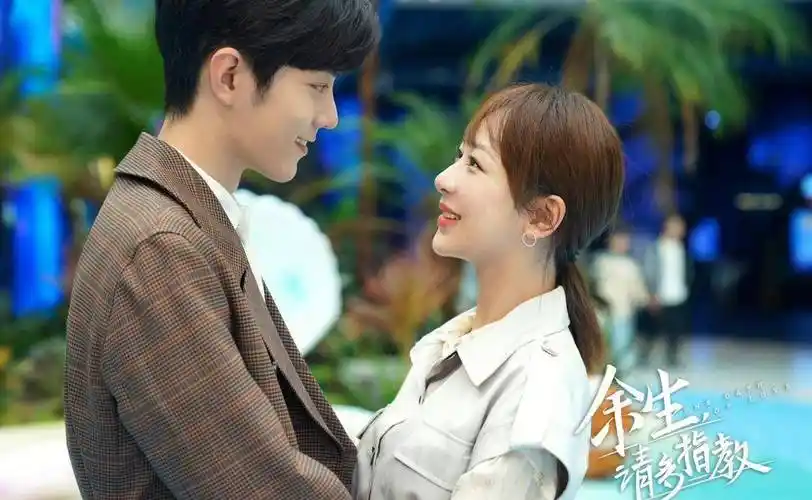 杨紫_赵丽颖_成为了