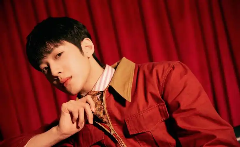 小鲜肉赖冠霖帅气写真