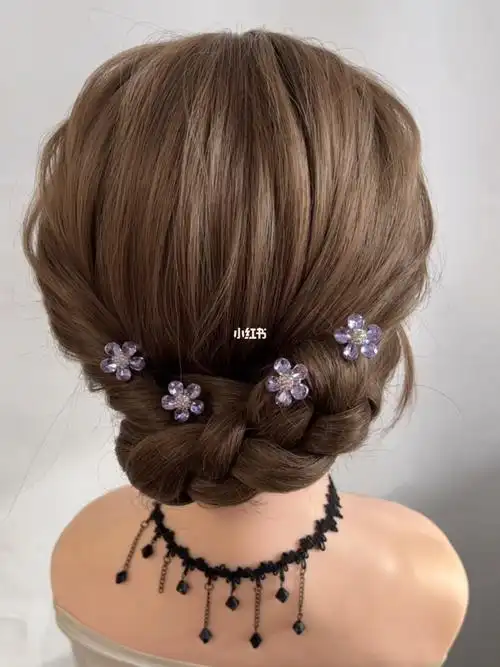 气质优雅端庄大方盘发