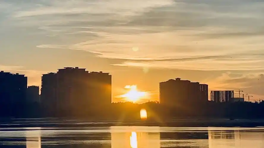 迎接清晨第一缕阳光7715,美好的一天又开始了.