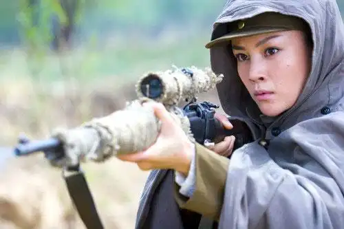 《狙击手》12日开播 刘孜 佟大为演绎偶像狙击手