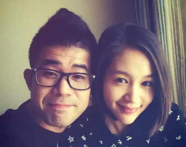 在大家的印象中,很多网友都以为王子文到现在都还没结婚,没想到她竟然