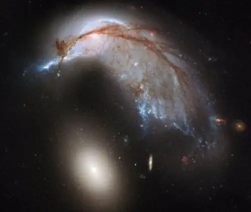 盘点那些奇怪的星系组图