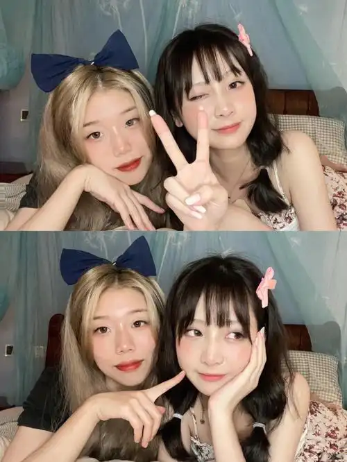 78闺蜜双人居家拍照