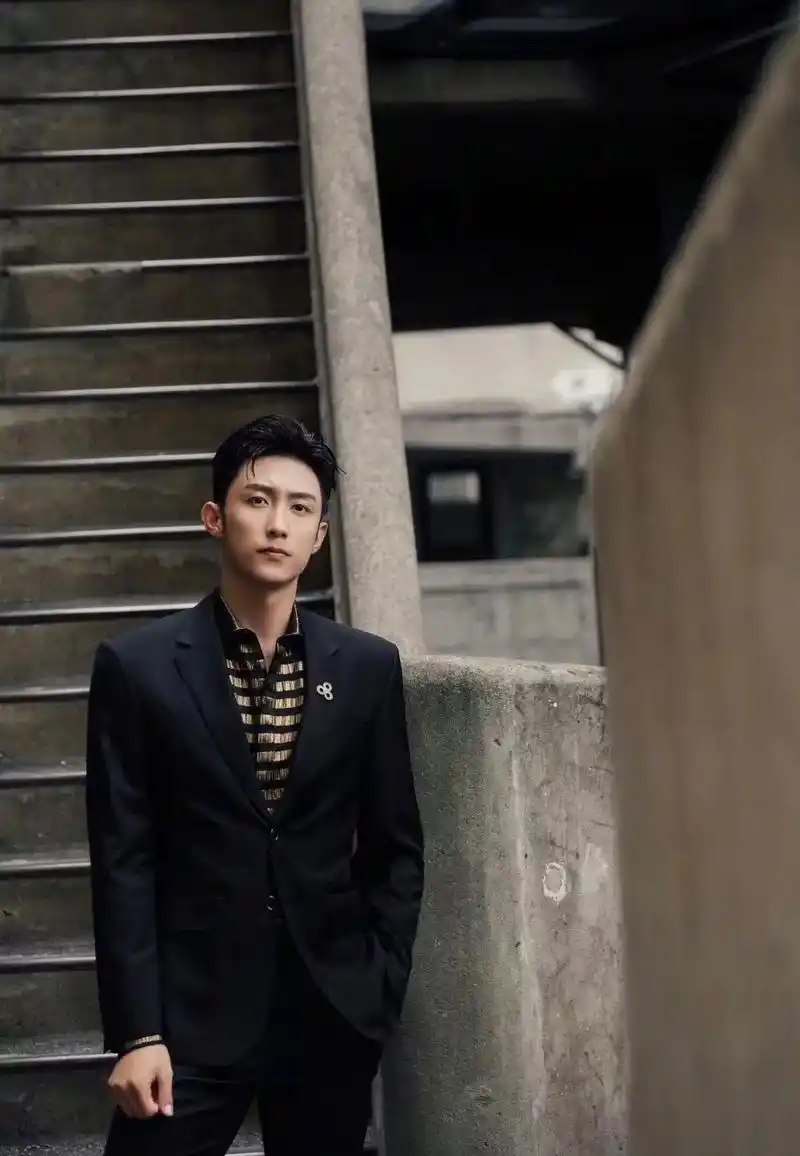 法老瑜,名场面#黄景瑜 #西装杀 - 抖音